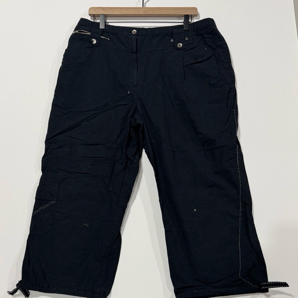 18 Dark Cargo Pants